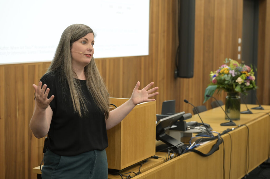 Dr. Stefanie Haustein speaks to attendees of the first Swiss Year of Scientometrics lecture